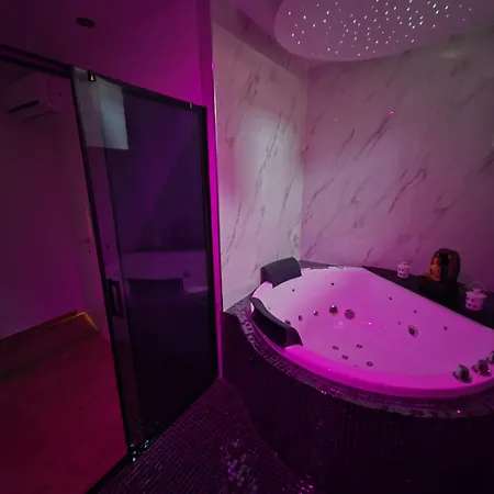 Elite Apartment *